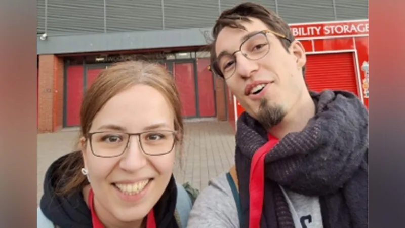 Dr Farnaz Kamranzad (L) and Dr Antoine Septier (R) measured the seismic events